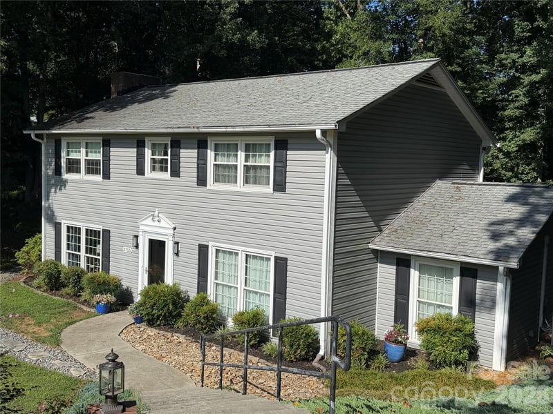 3755 21st St NE, Hickory, NC 28601