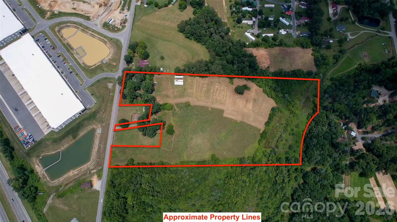 412 Mcmurray Rd, Flat Rock, NC 28731