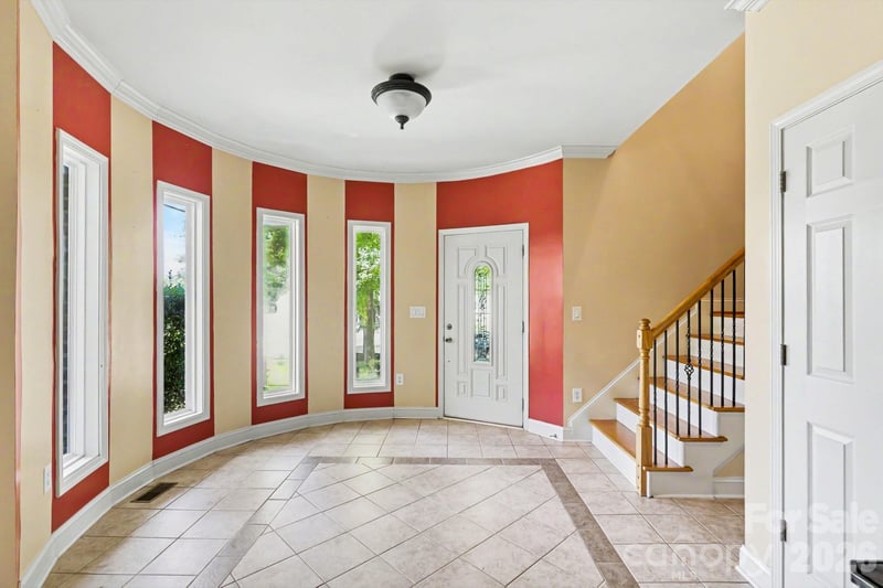 10130 Fairlea Dr, Charlotte, NC 28269