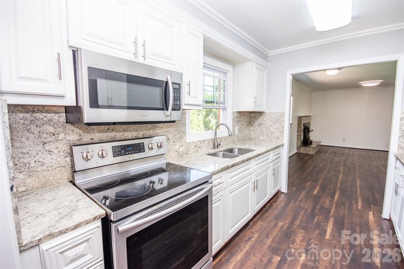 125 Linda Dr, Harmony, NC 28634