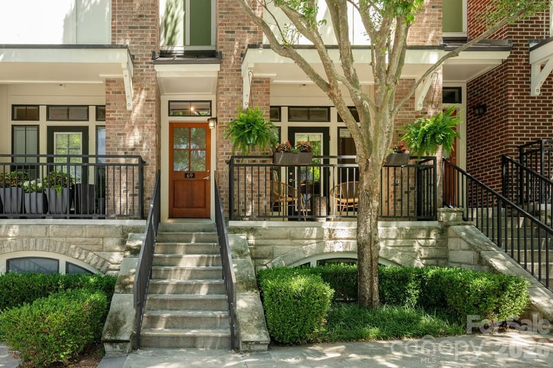 69 Stamford St, Asheville, NC 28803