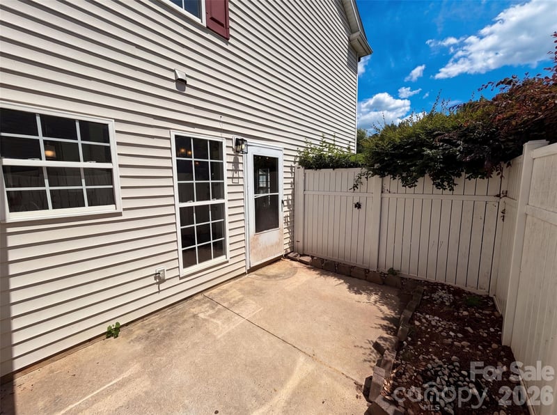 3831 Mohawk Ct, Charlotte, NC 28215