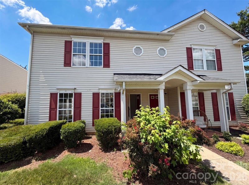 3831 Mohawk Ct, Charlotte, NC 28215