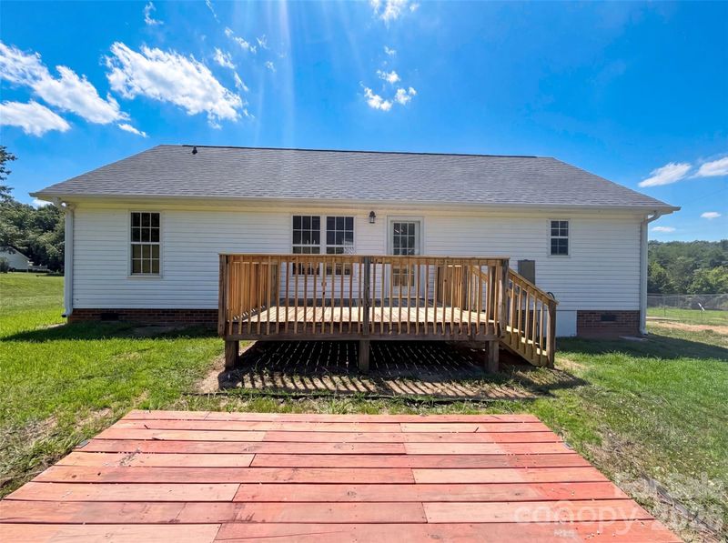 1011 Meagan Ct, Bessemer City, NC 28016