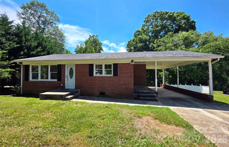 2831 Beechwood Cir, Gastonia, NC 28054