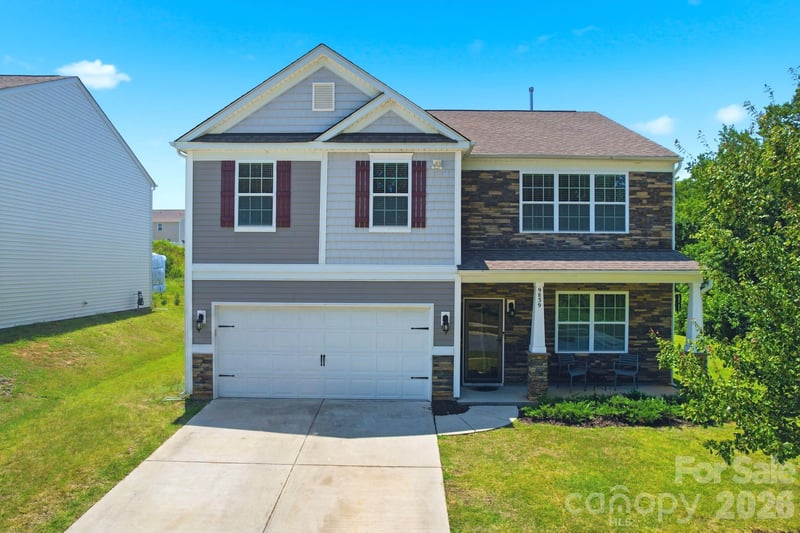 9839 Oak Barrel Ln, Charlotte, NC 28215