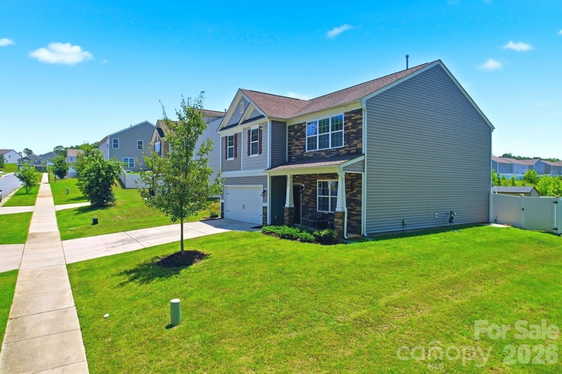 9839 Oak Barrel Ln, Charlotte, NC 28215