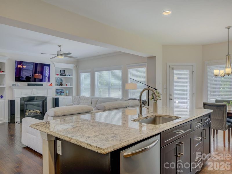 16433 Bryant Meadows Dr, Charlotte, NC 28278