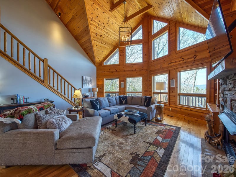 53 Kamama Trl, Maggie Valley, NC 28751