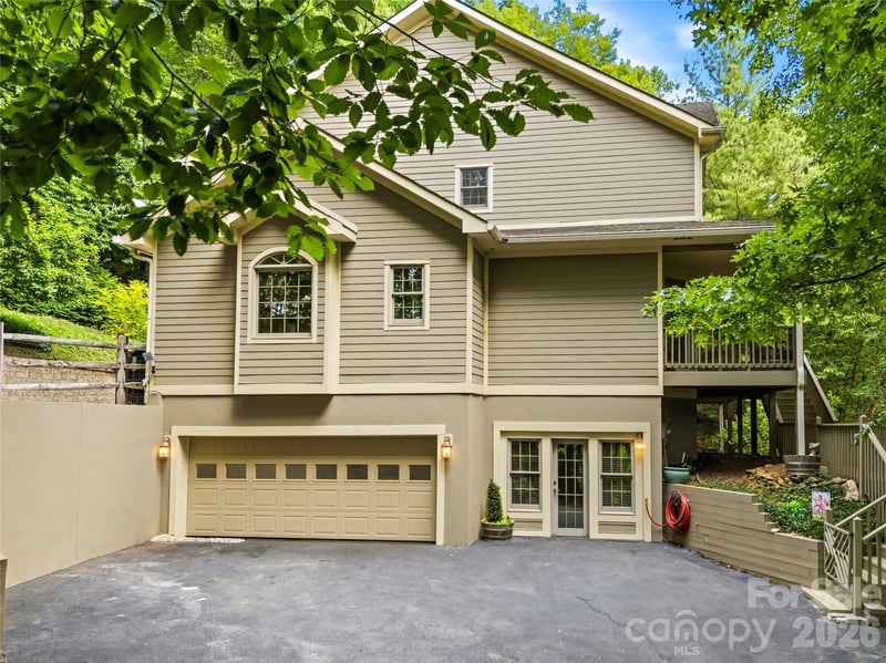 840 and 856 Stoney Stream Ln, Arden, NC 28704