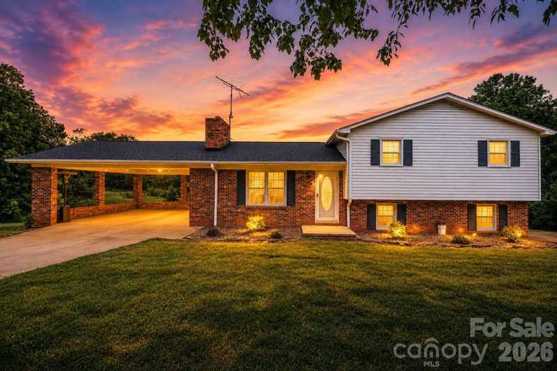 6878 Gracie Ln, Vale, NC 28168