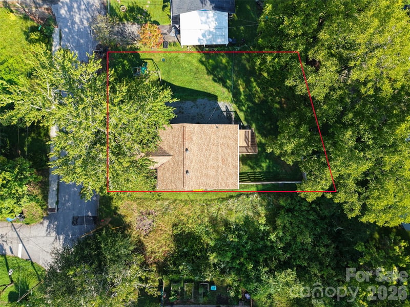 250 Oakdale St, Brevard, NC 28712