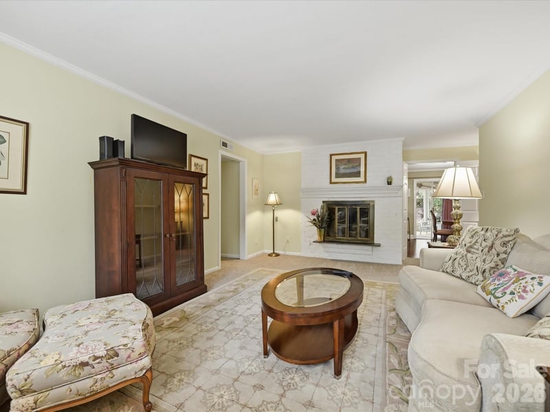 2233 Rexford Rd #C, Charlotte, NC 28211