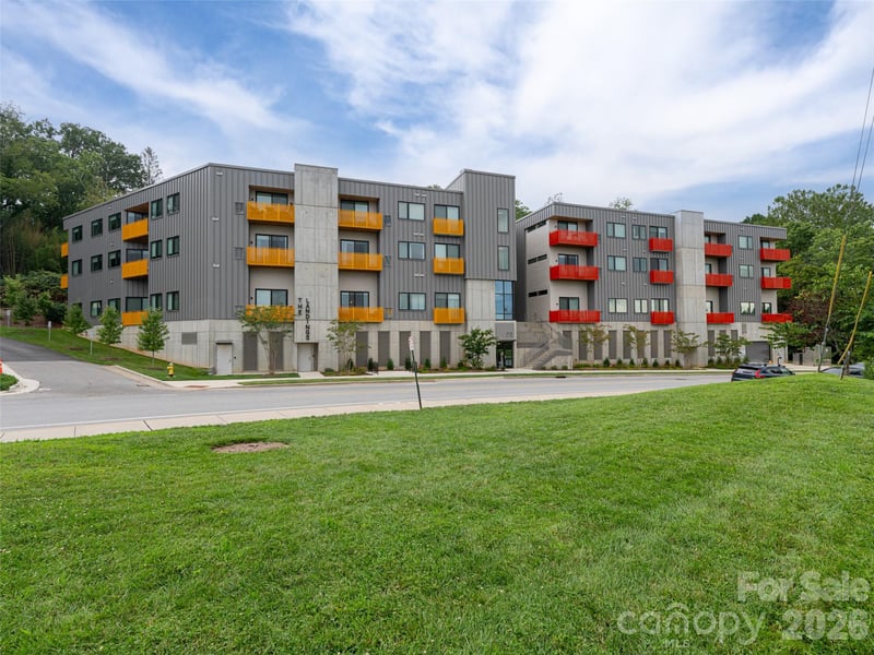 68 Craven St #203, Asheville, NC 28806