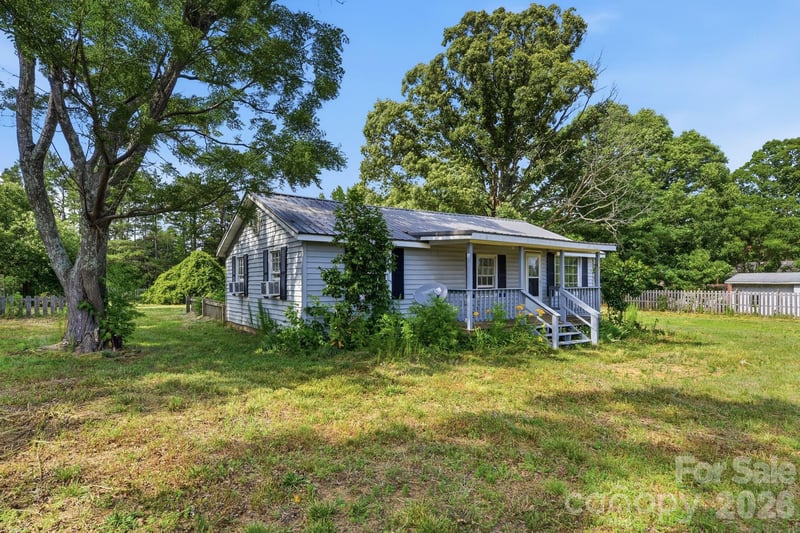 1561 Ostwalt Amity Rd, Cleveland, NC 27013