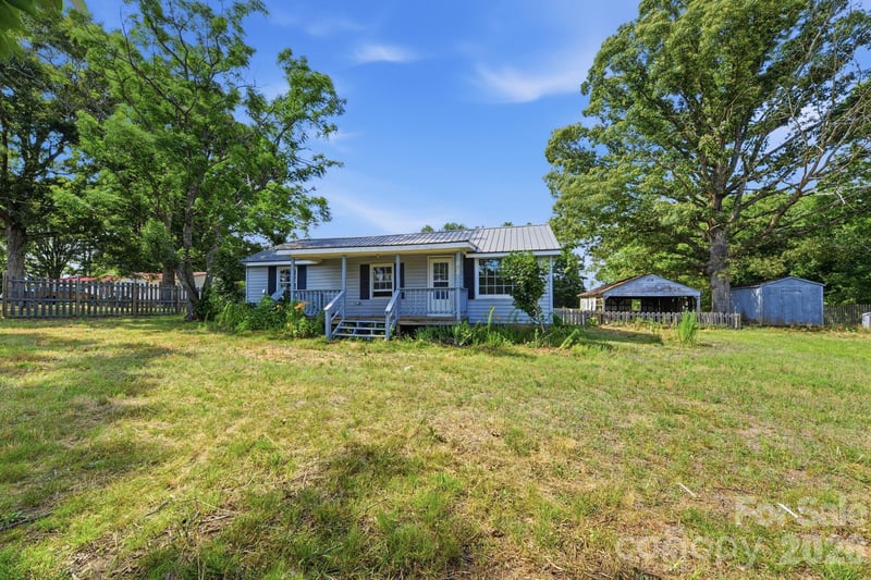 1561 Ostwalt Amity Rd, Cleveland, NC 27013