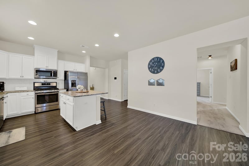 191 Willow Valley Dr, Mooresville, NC 28115