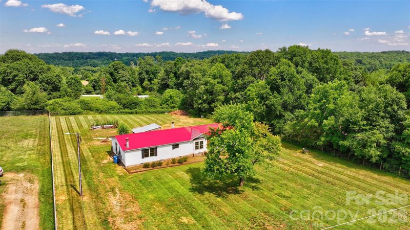 2596 Midnight Dr, Claremont, NC 28610