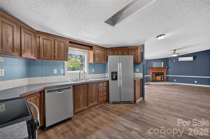 2596 Midnight Dr, Claremont, NC 28610