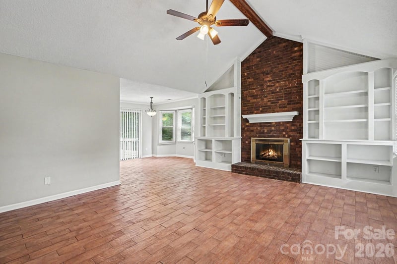 10826 Hunters Trace Ct, Charlotte, NC 28262