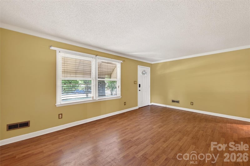 4400 Hamilton Cir, Charlotte, NC 28216