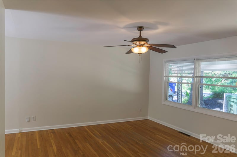 354 Brevard Rd, Asheville, NC 28806