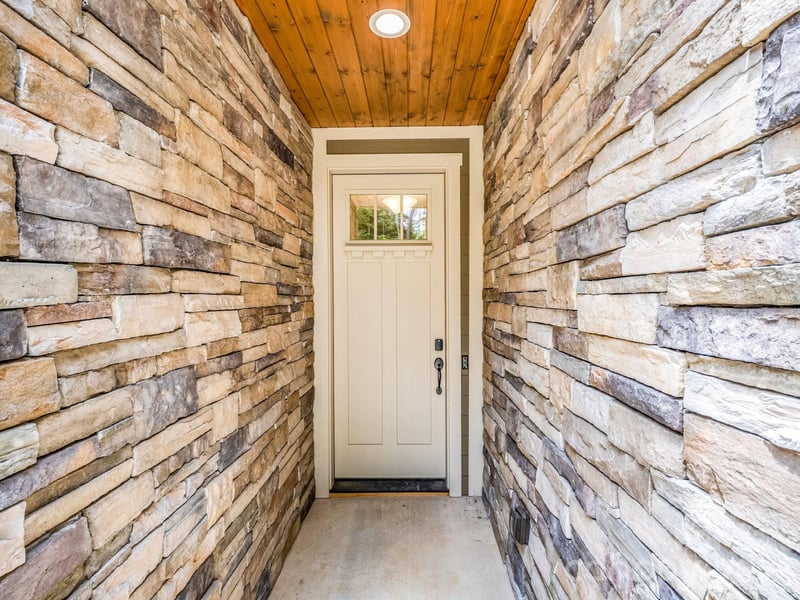 572 Sweet Birch Park Ln, Black Mountain, NC 28711