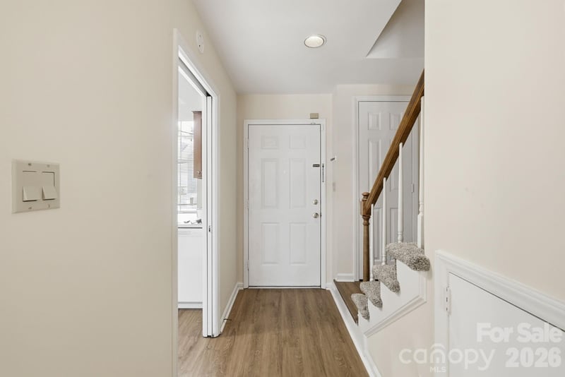 2954 Iron Gate Ln, Charlotte, NC 28212