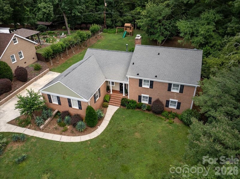3519 Mill Pond Rd, Charlotte, NC 28226
