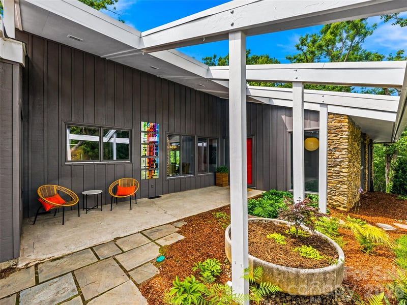 4 Kent Pl, Asheville, NC 28804
