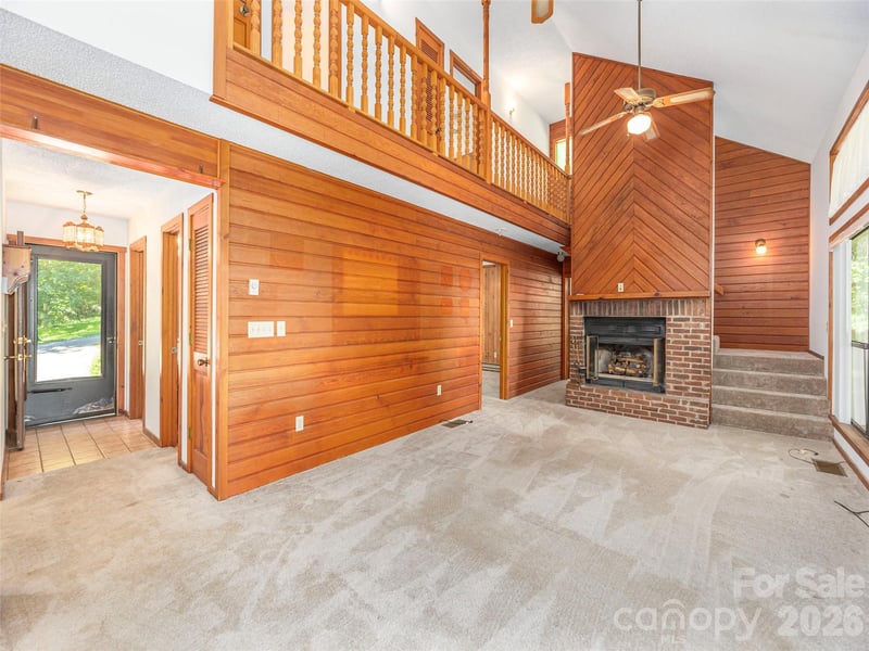 1575 Red Maple Dr, Waynesville, NC 28785