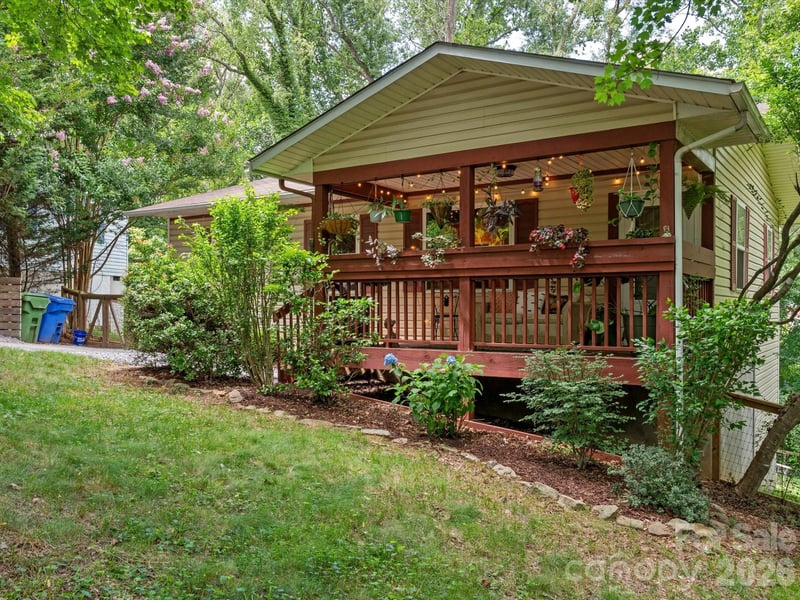 22 Wilson Creek Dr, Asheville, NC 28803