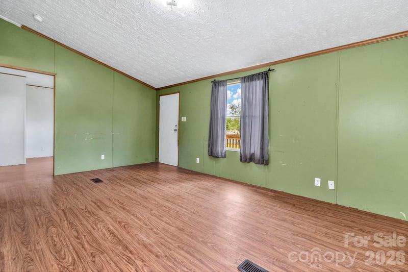 12 Green Cove Ln, Alexander, NC 28701