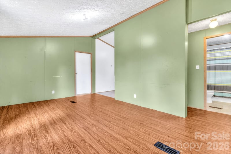 12 Green Cove Ln, Alexander, NC 28701