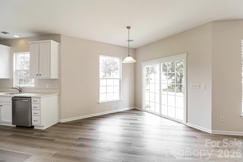 9039 Goldfields Dr, Charlotte, NC 28227