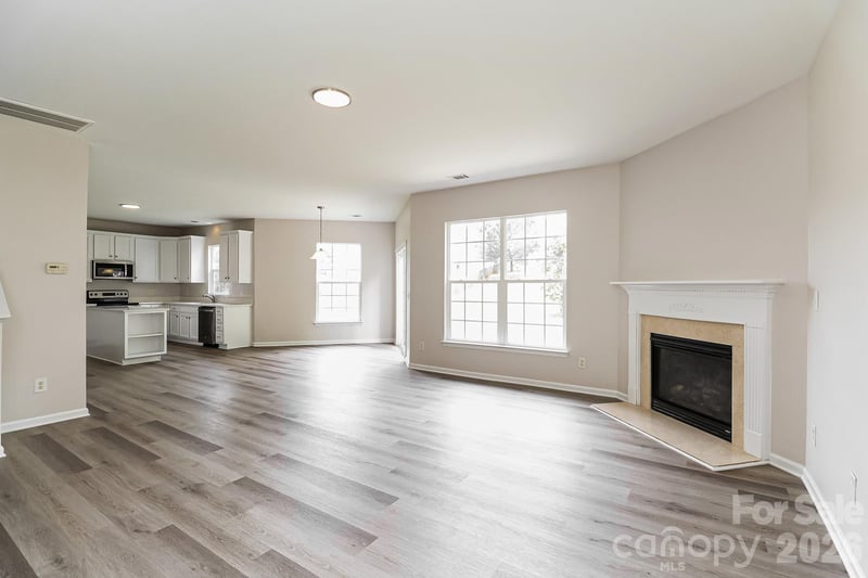 9039 Goldfields Dr, Charlotte, NC 28227