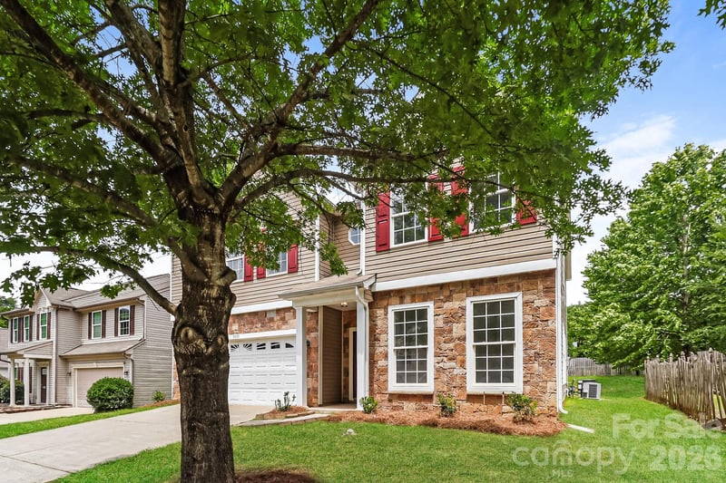 9039 Goldfields Dr, Charlotte, NC 28227