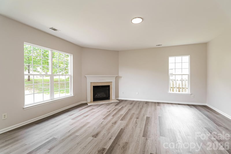 9039 Goldfields Dr, Charlotte, NC 28227