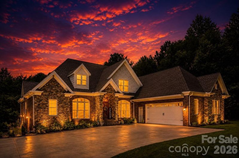 1347 Killian Rd, Stanley, NC 28164