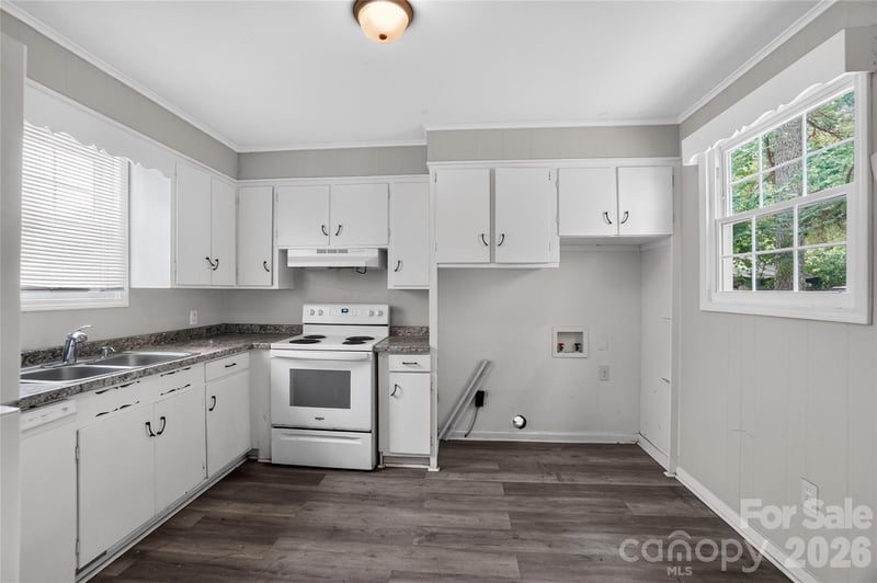 405 N Ransom St, Gastonia, NC 28052