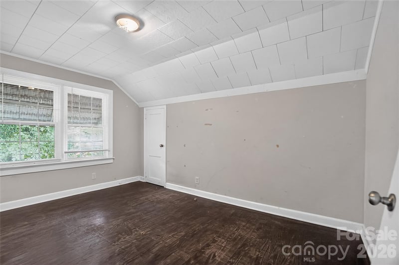 405 N Ransom St, Gastonia, NC 28052