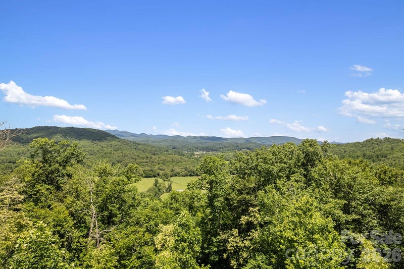 376 Stoney Brook Rd, Penrose, NC 28766