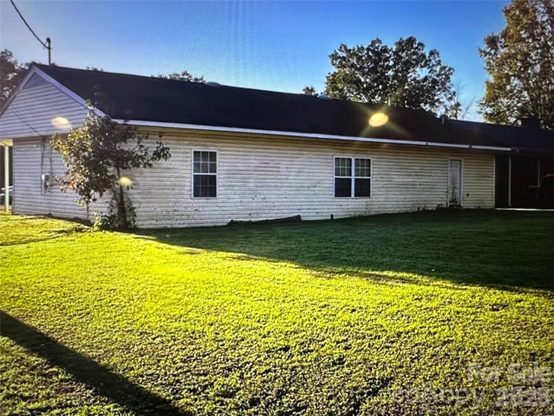 3705 Avondale Ln, Monroe, NC 28110