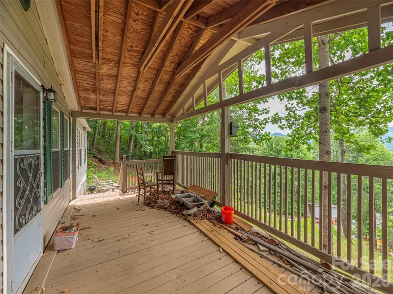 87 Holly Ridge Rd, Candler, NC 28715