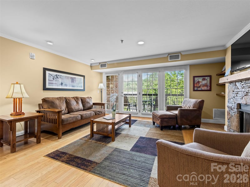 310 Bowling Park Rd, Asheville, NC 28803