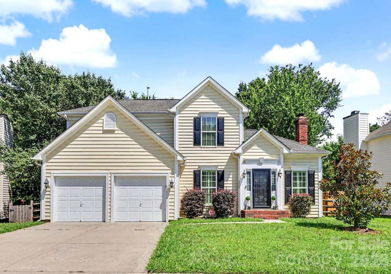 7413 Tupelo Ln, Charlotte, NC 28269