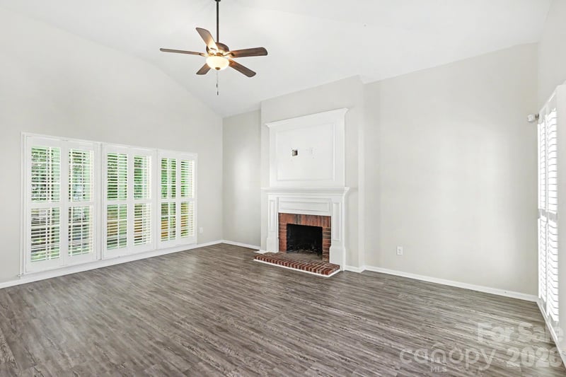 7413 Tupelo Ln, Charlotte, NC 28269