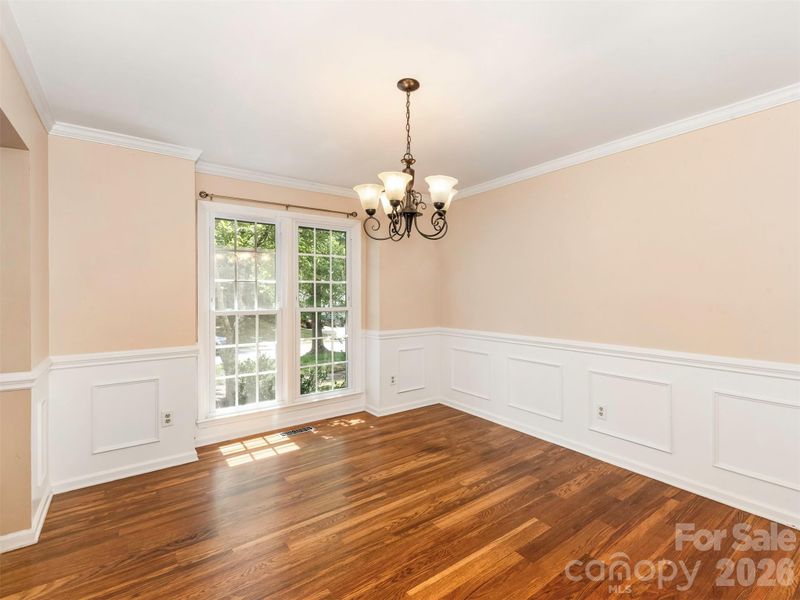 14437 Raynham Dr, Charlotte, NC 28262