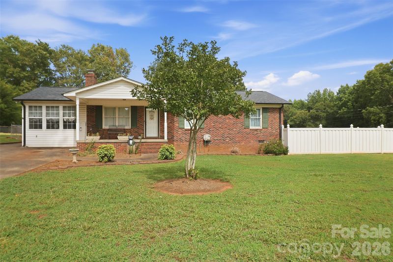 115 Arc St, Bessemer City, NC 28016