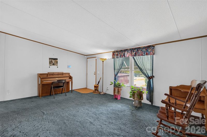 4632 Belvedere Dr, Claremont, NC 28610